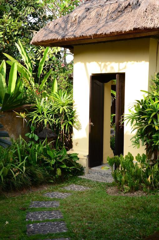 Mandala Desa Hotel Sukawati  Luaran gambar