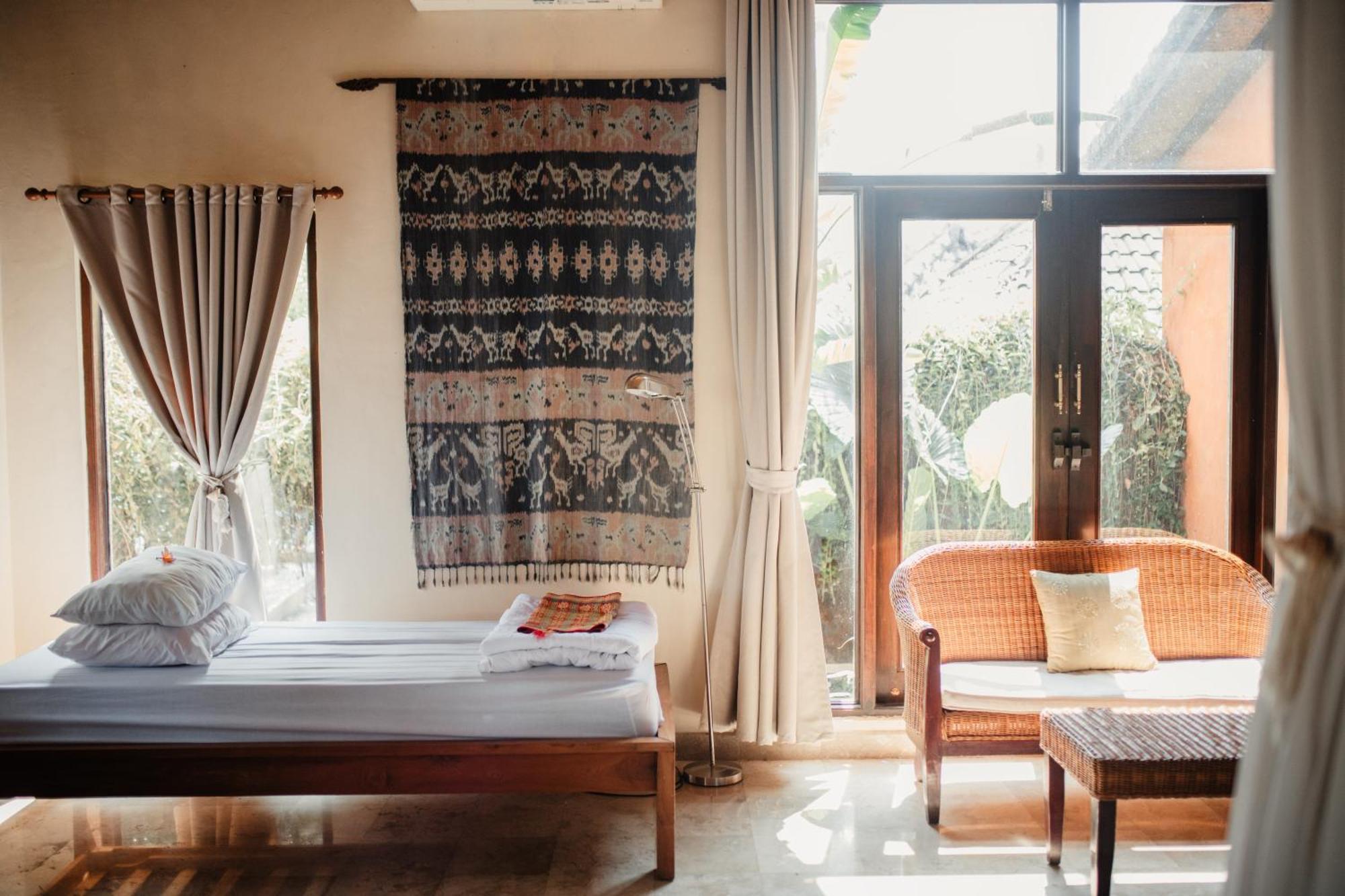 Mandala Desa Hotel Sukawati  Luaran gambar
